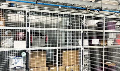 Secure longspan mesh shelving bays
