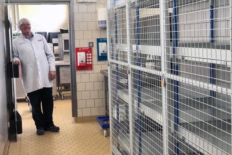 mesh doors on Heavy duty shelving 
