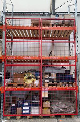 Quarantine cage for pallet racking