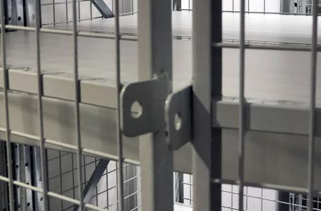 MeshSTOR-padlockable -doors