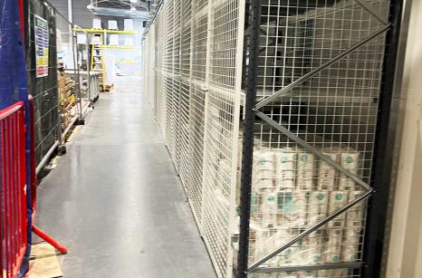 End view of mesh secure longspan shelving